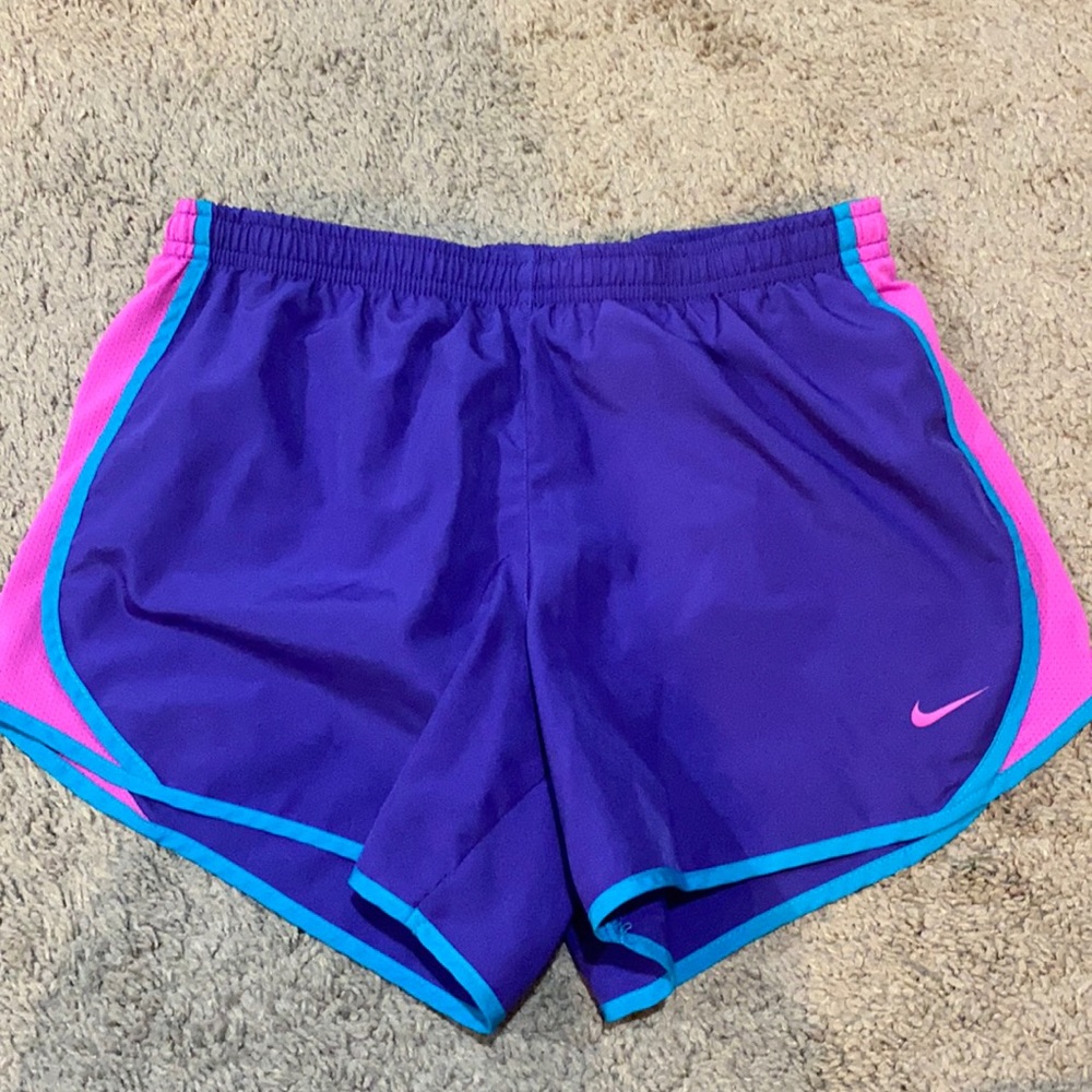 girls nike shorts